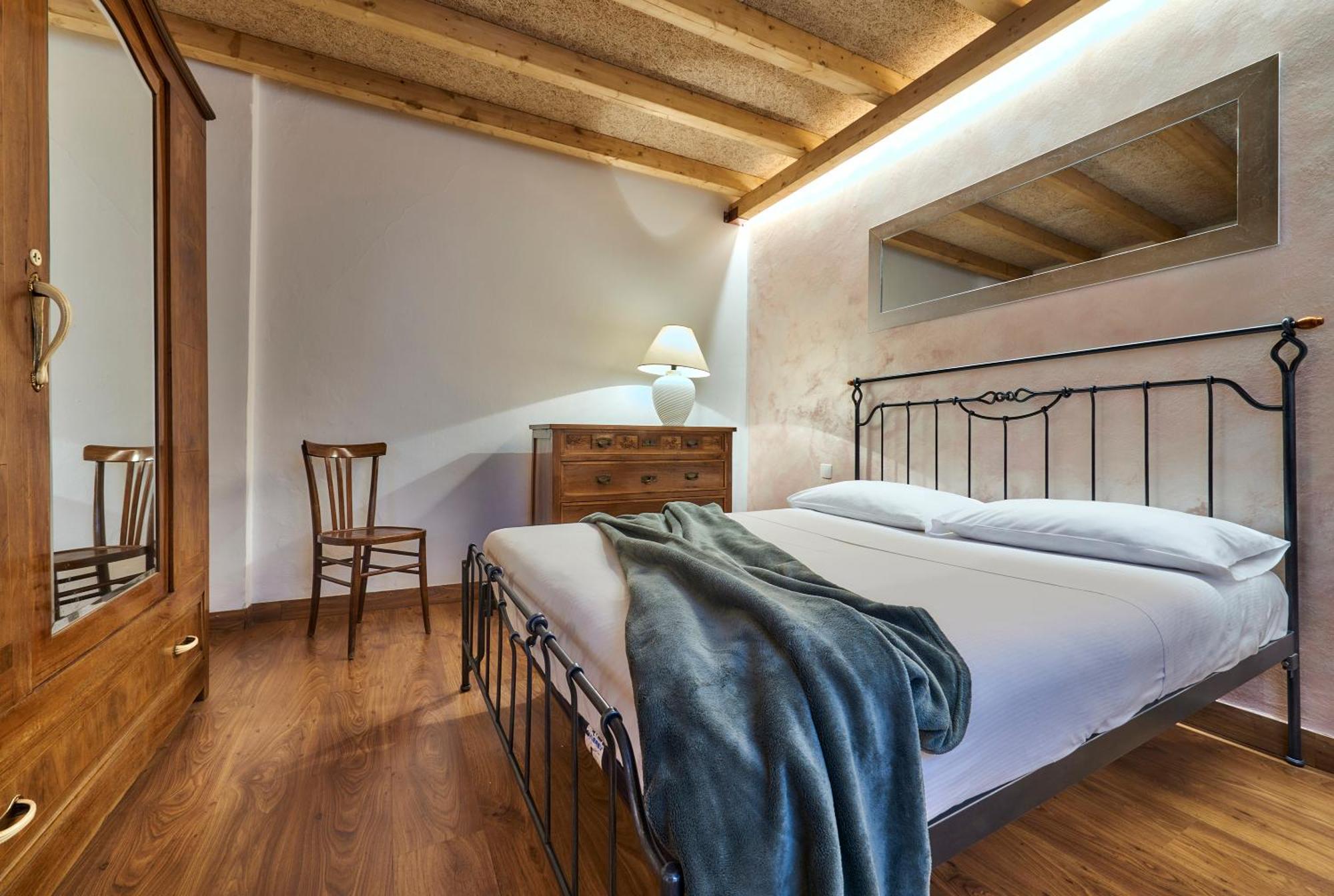 Casa “La Contrada” Villa Varenna Buitenkant foto